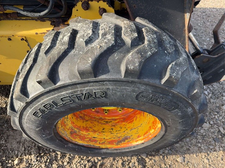 new-holland-ls180-image-16