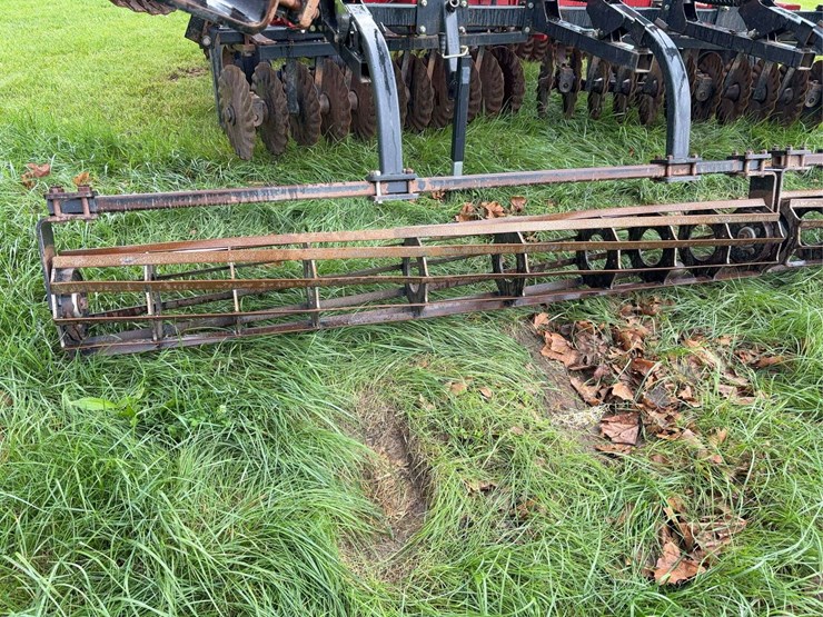 case-ih-330-image-48