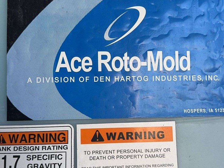 2500-gal-ace-roto-mold-poly-tank-w/-2”-bung-image-4
