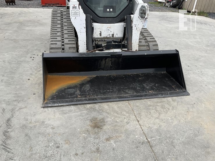 2021-bobcat-t740-image-11