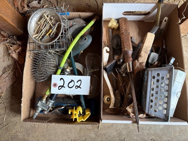 misc-tools-&-items-image-1