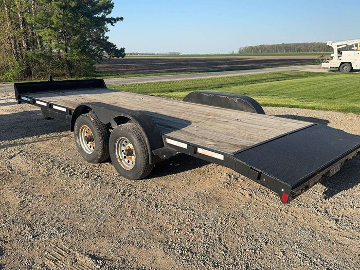 20’-rice-flatbed-bumper-pull-trailer---ramps-and-2’-dovetail-image-4