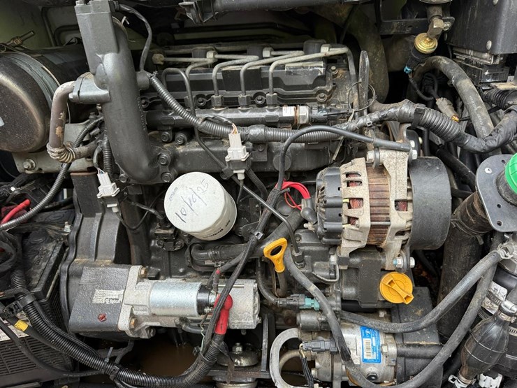 2019-bobcat-s650-image-14