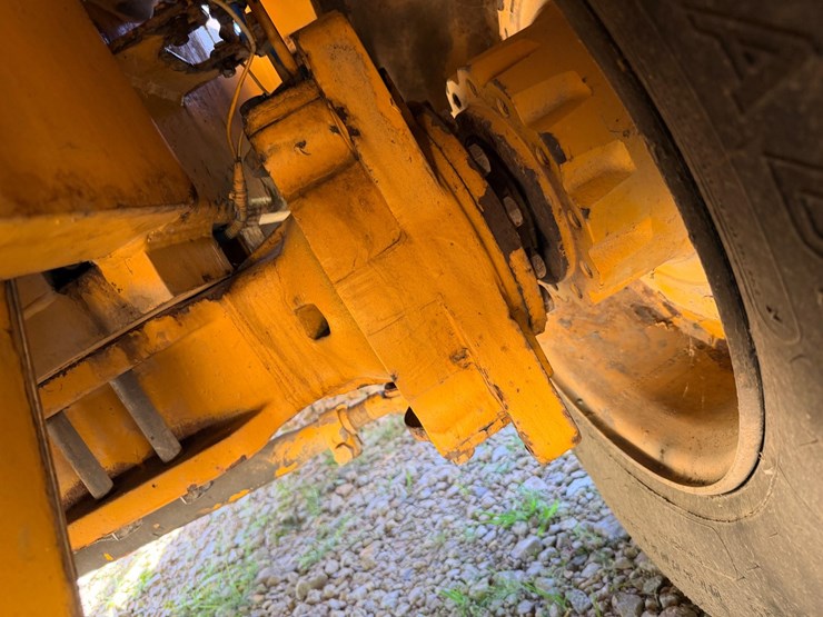 2000-john-deere-6-image-108