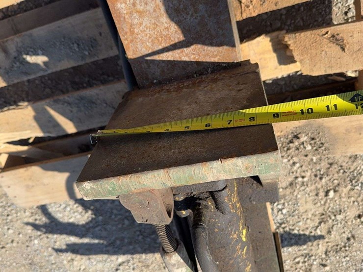 heavy-duty-3pt-mounted-log-splitter---6’-long-on-8”-i-beam-image-9
