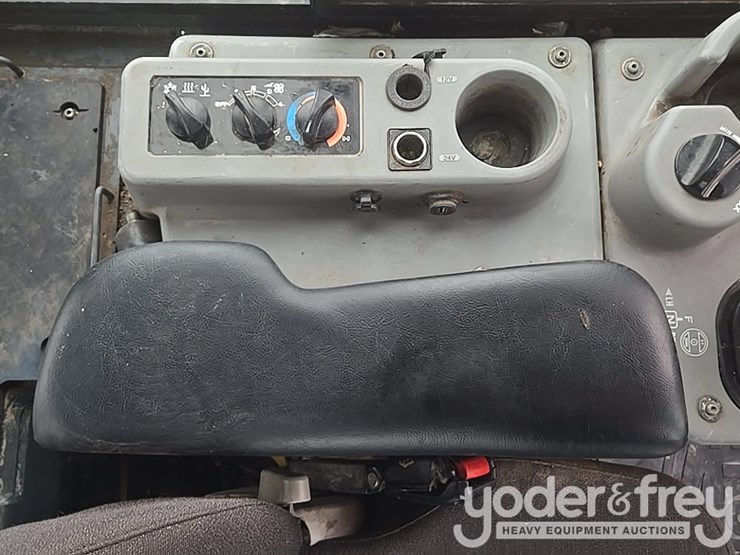 2022-komatsu-d61px-24-image-50