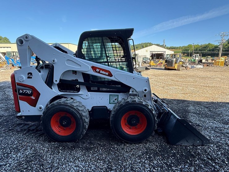 2024-bobcat-s770-image-5