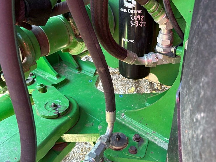 2012-john-deere-9510r-image-34