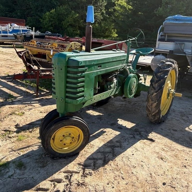 JOHN DEERE H