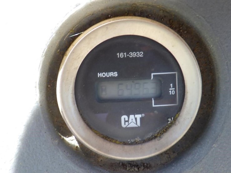 caterpillar-430d-image-38