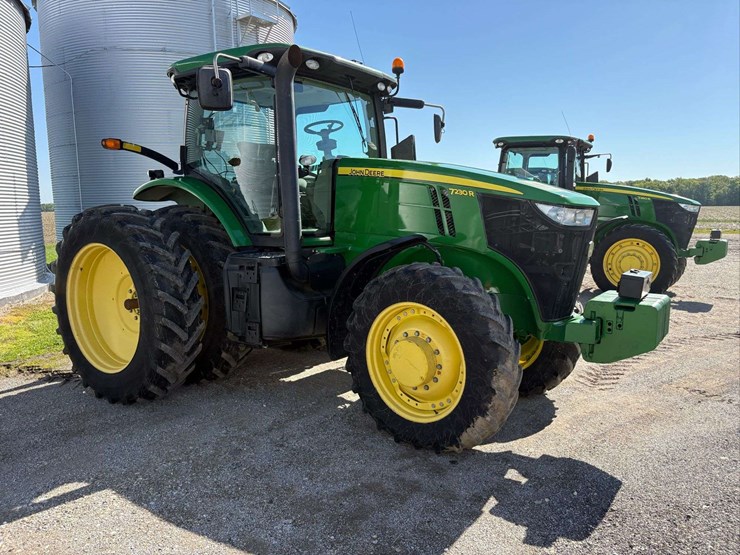 2012-john-deere-7230r-image-5