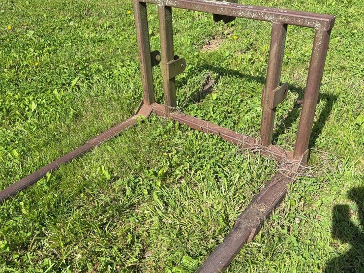 3pt-bale-forks-image-1
