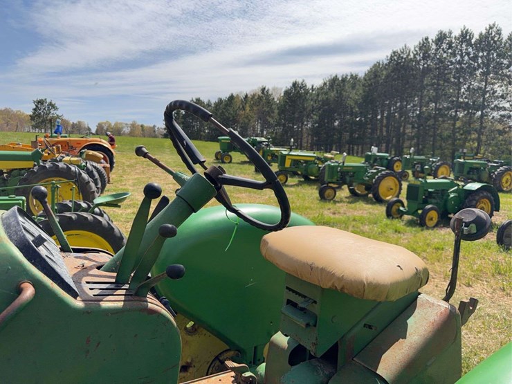 john-deere-3020-image-25