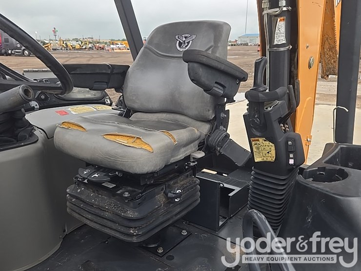 2019-case-580sn-image-46
