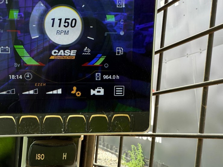 2020-case-tv450b-image-24