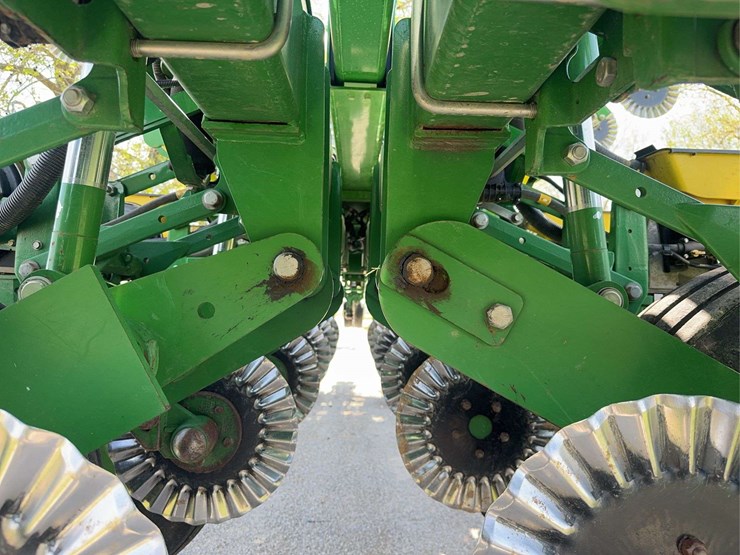 2019-john-deere-1795-image-38