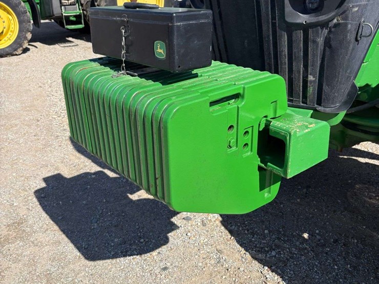 2011-john-deere-7260r-image-39