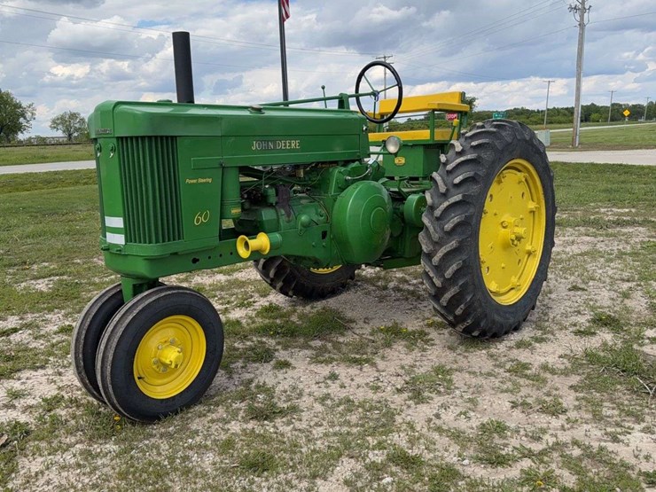 1956-john-deere-60-image-1