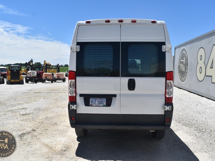 2014-ram-promaster-1500-image-8
