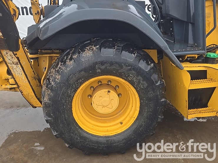 2014-deere-310k-ep-image-12