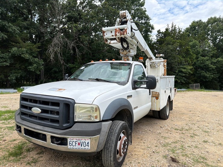 2007-ford-f450-image-1