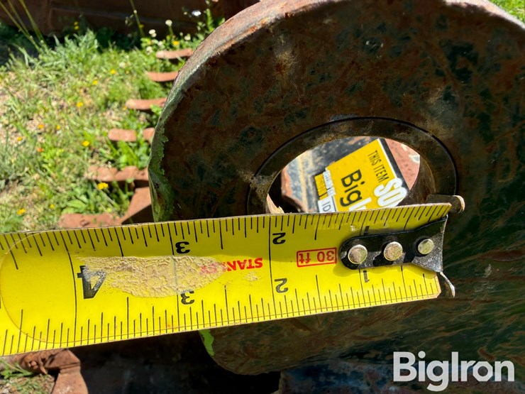 caterpillar-12"-bucket-image-19
