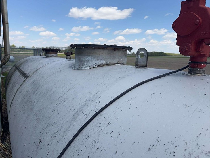 stainless-steel-diesel-tank-and-pump---15’-long-x-63”-diameter---approximately-2500-gal.-image-10
