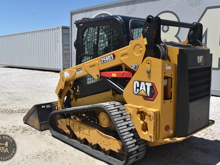 2023-caterpillar-259d3-image-5