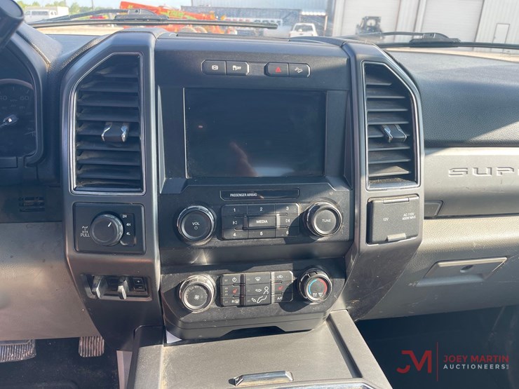 2019-ford-f250-xlt-image-23