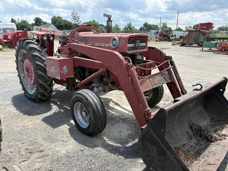 massey-ferguson-165-image-8