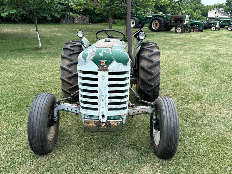 1958-oliver-super-55-image-3