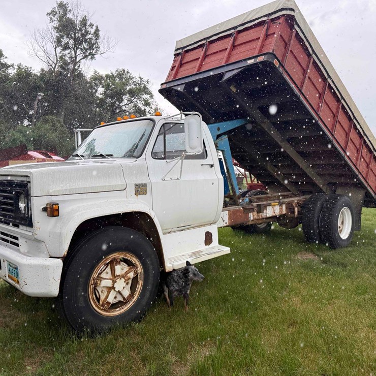 CHEVROLET C65