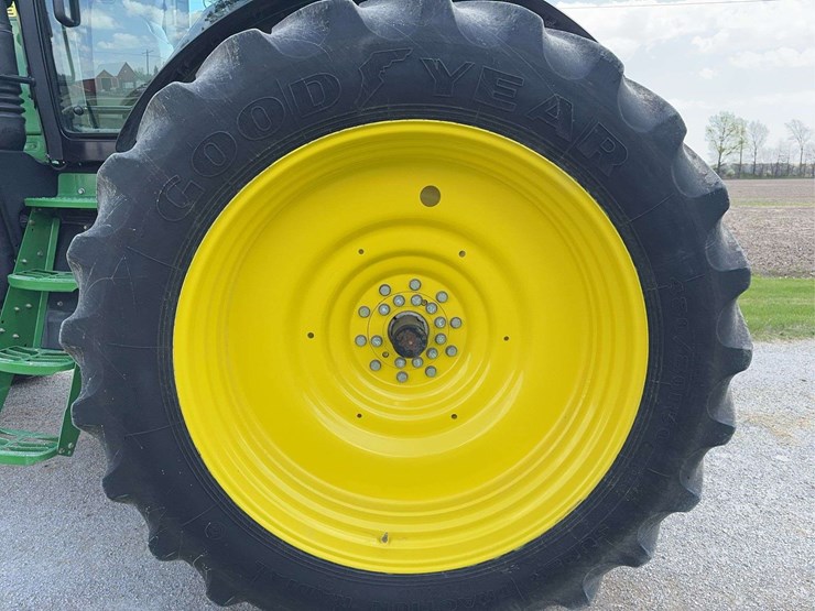 2012-john-deere-7260r-image-50