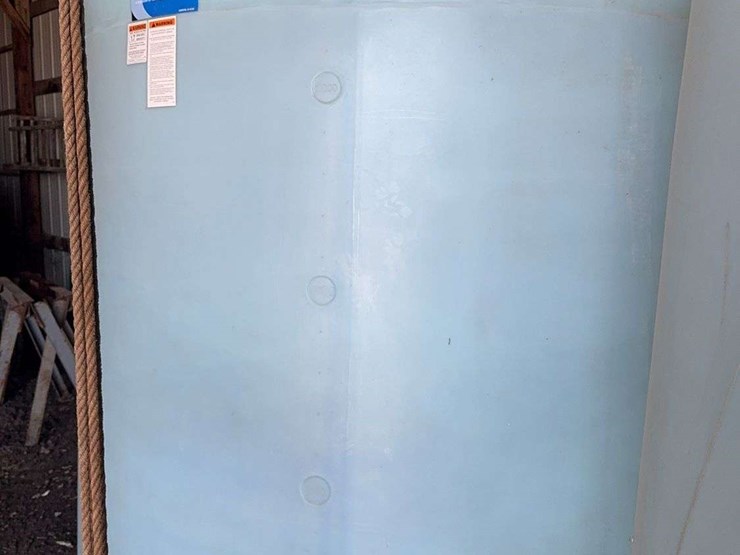 2500-gal-ace-roto-mold-poly-tank-w/-2”-bung-image-6