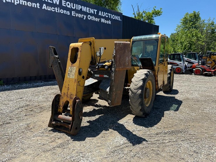 caterpillar-tl943-image-8