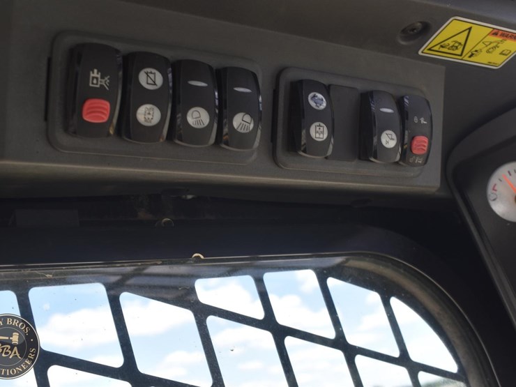2009-caterpillar-279c-image-41