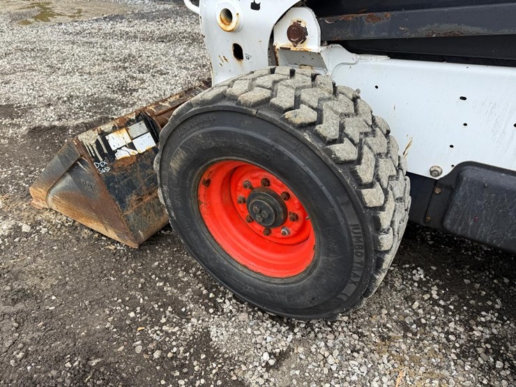 2019-bobcat-s650-image-16