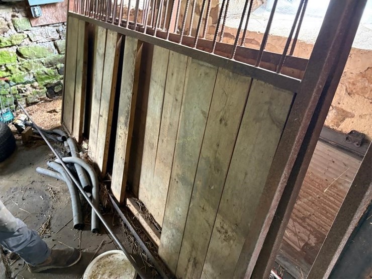 12'-x-12'-horse-stall-image-4
