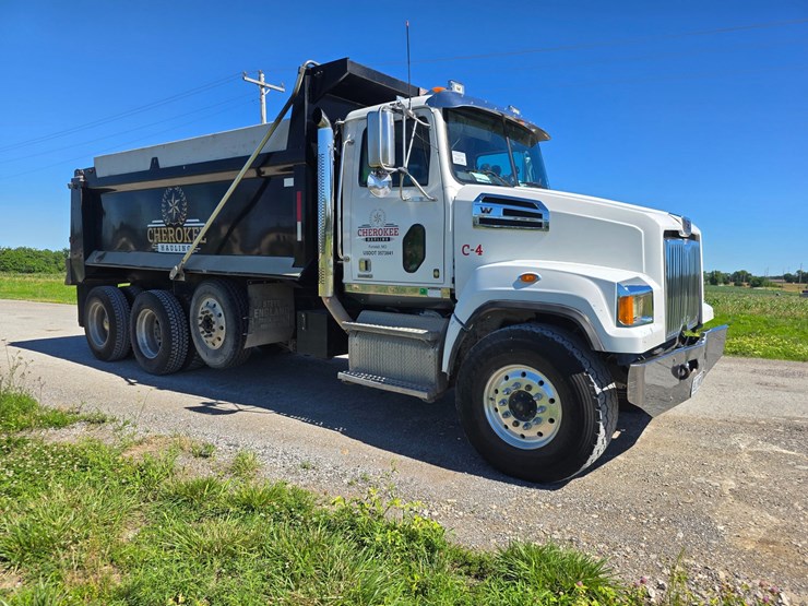 2018-western-star-4700-image-21