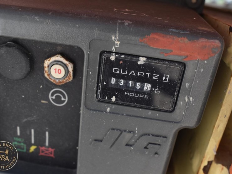 jlg-1230es-image-16