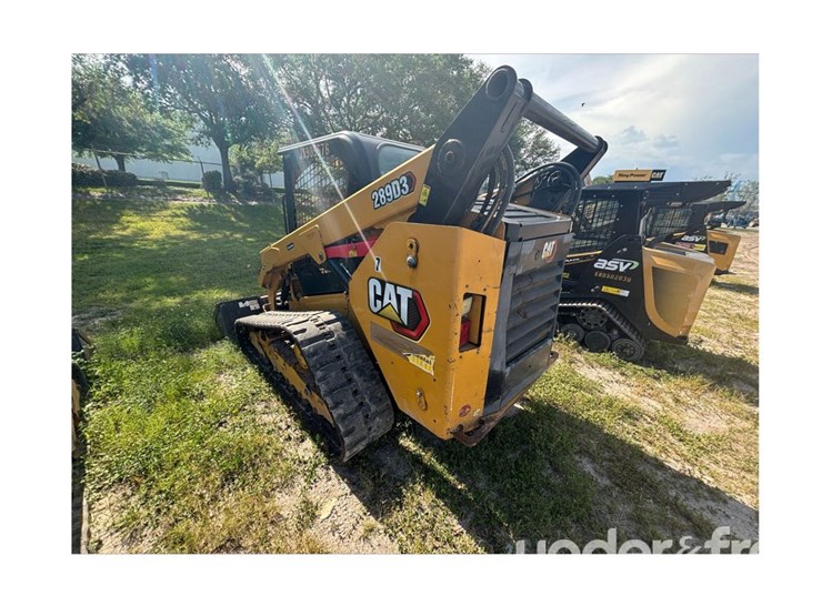 2021-caterpillar-289d3-image-2