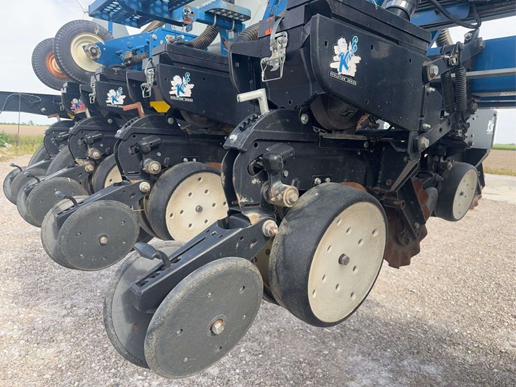 kinze-3650-image-30