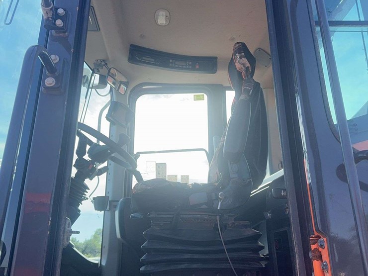 2021-doosan-dl220-5-image-57