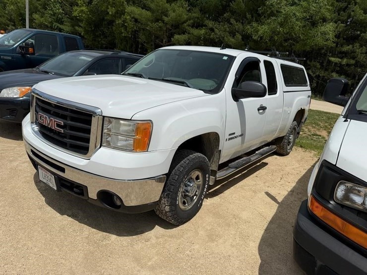 2007-gmc-2500-image-1