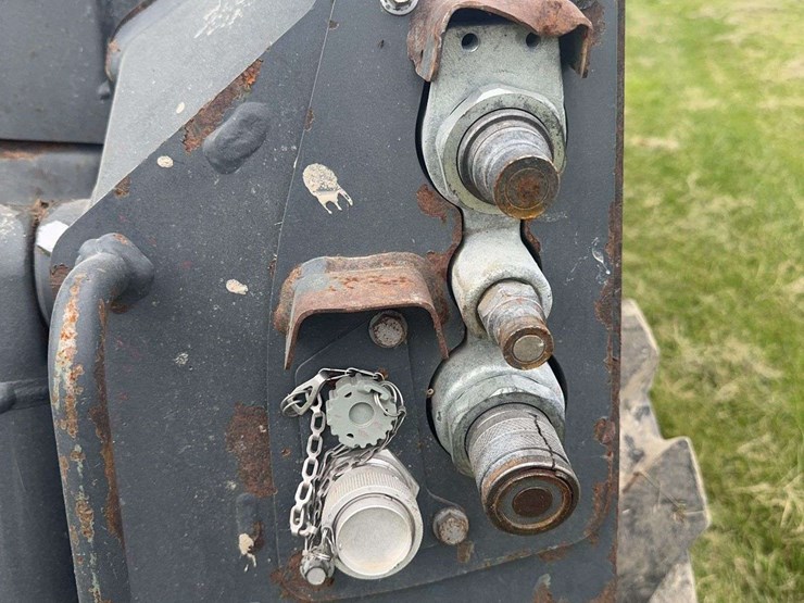 deere-318g-image-12