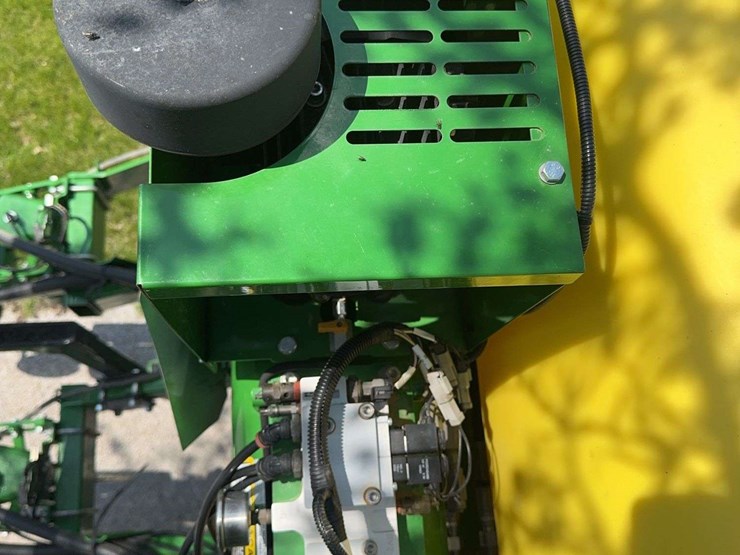 2019-john-deere-1795-image-56