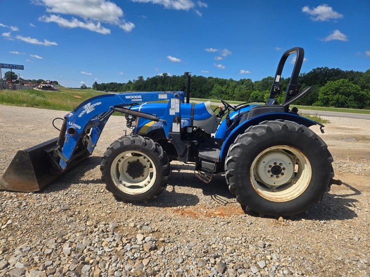new-holland-t4030-image-4