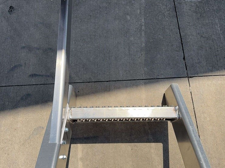 stainless-steps-w/-handrail-image-1