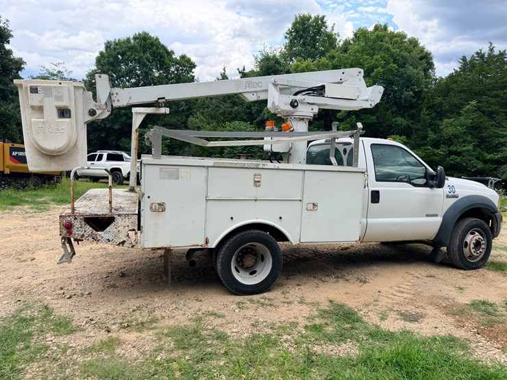 2007-ford-f450-image-10