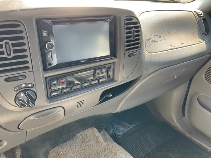 2003-ford-f150-image-13